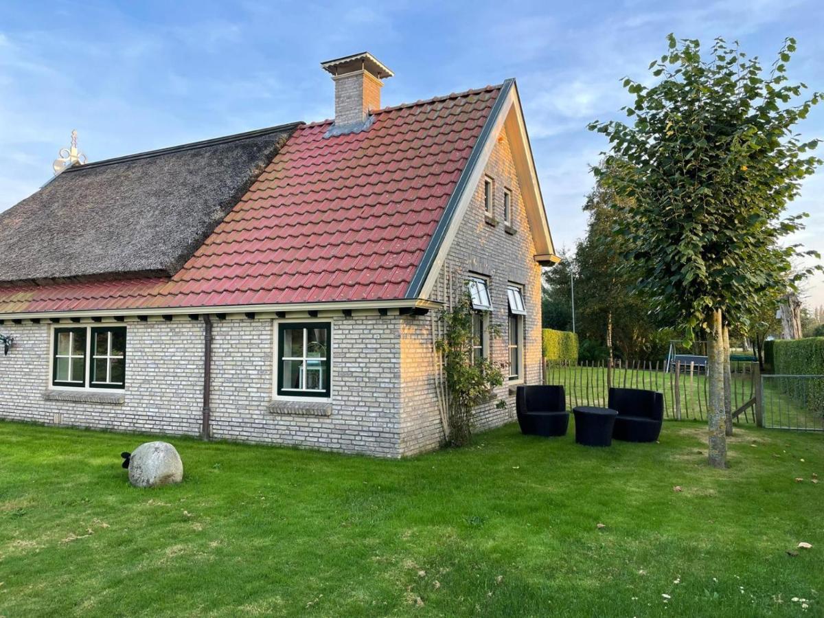 B&B Ut En Thus Sweagerbosk Kültér fotó